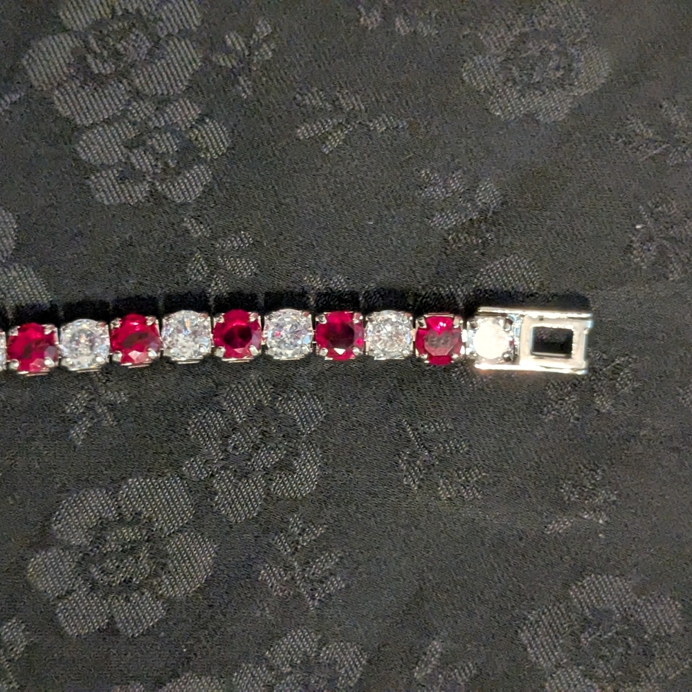 Elegant Red and White CZ Silver Tone Tennis Bracelet 7" - Picture 6 of 7